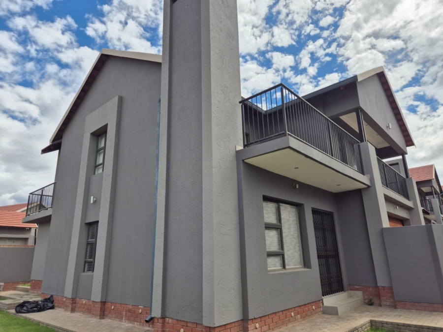 3 Bedroom Property for Sale in Wild Olive Estate Free State